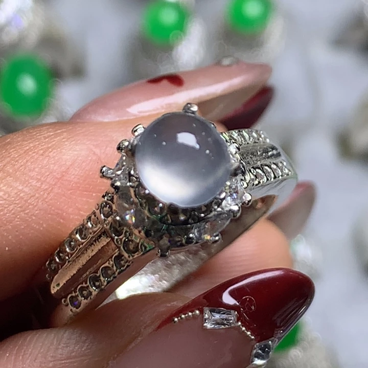 翡翠未镶嵌戒指铜托