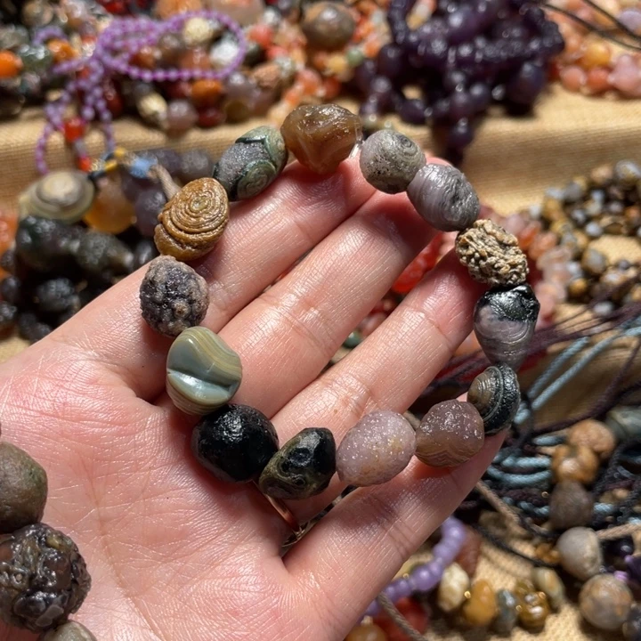 喜***宝玛瑙/玉髓合金手链