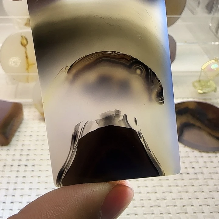 玛瑙/玉髓未镶嵌珠宝奇石