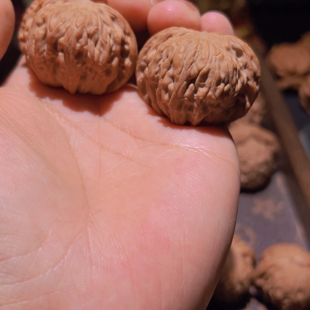 瑞麟文玩核桃磨盘 37.40.38