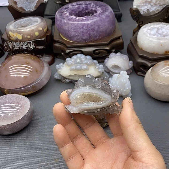 紫晶摆件未镶嵌金蟾