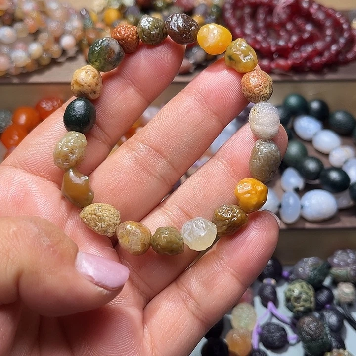 阿拉善彩玛瑙手串