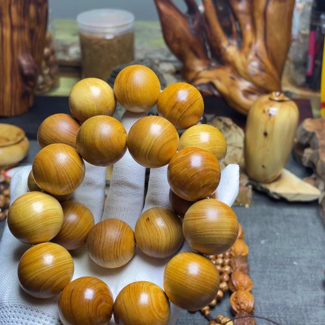 男***仕柏木（崖柏）2.5红油2串