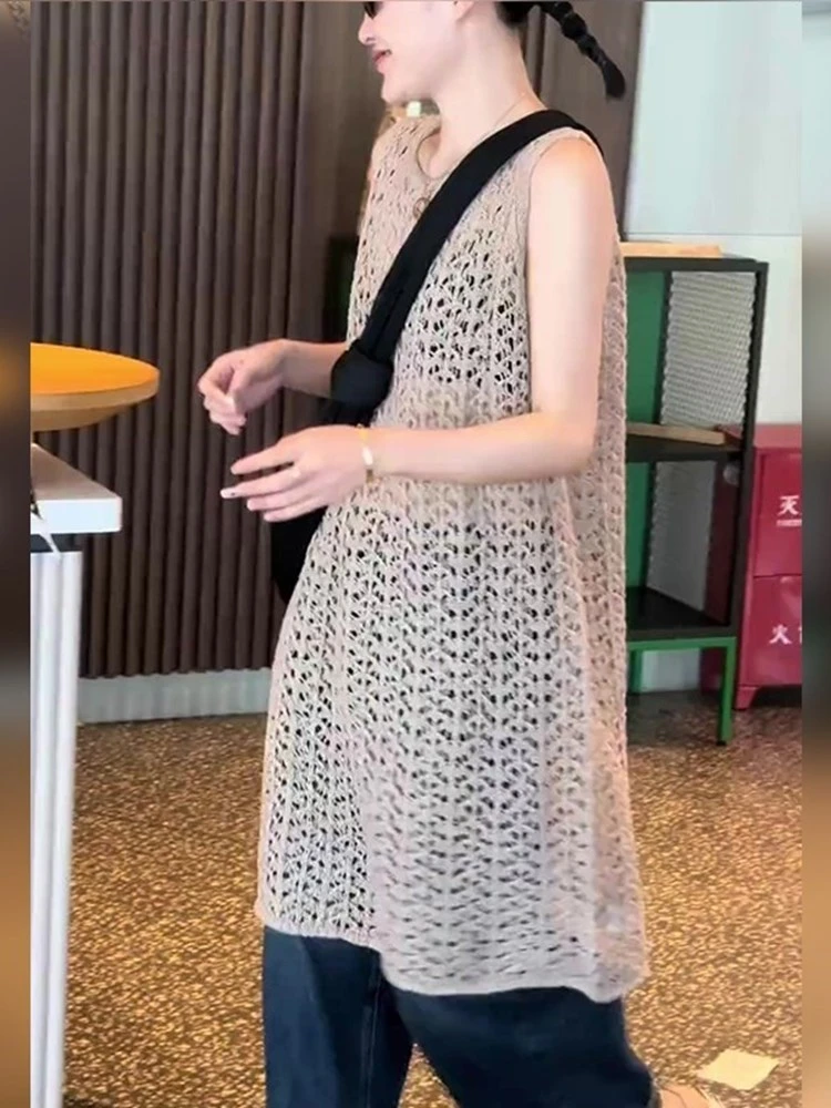 韩系时髦潮流长款镂空圆领针织上衣秋季新款休闲百搭宽松罩衫背心