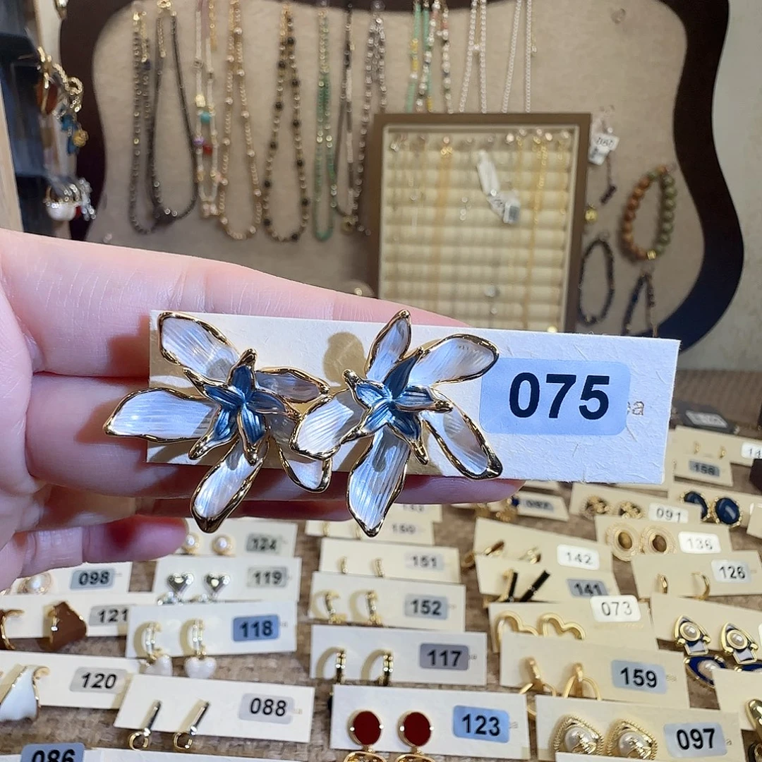 仿珍珠铜合金合金耳钉