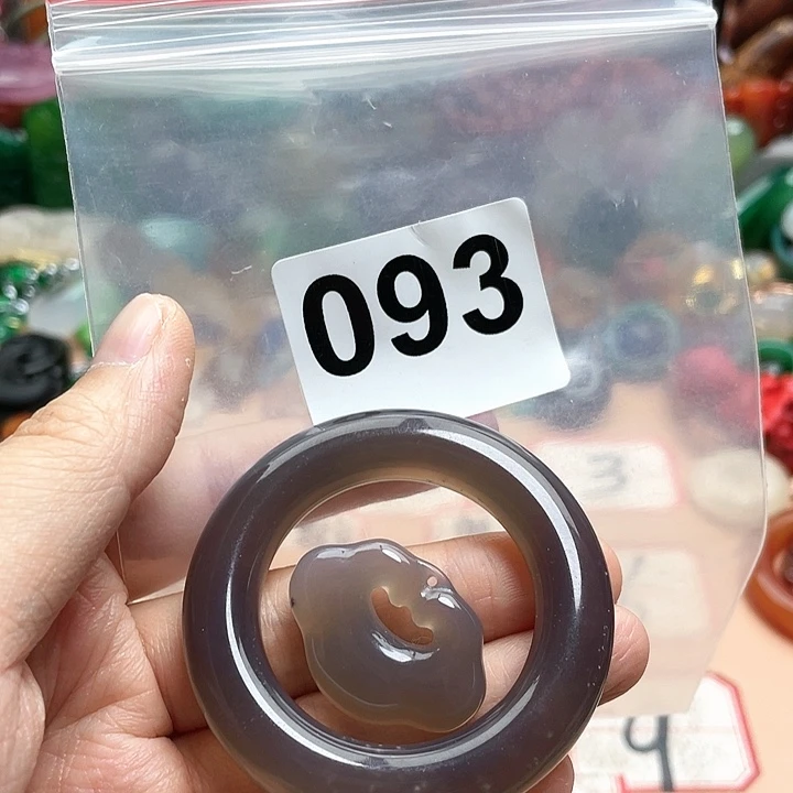 玛瑙/玉髓颈饰合金真***心