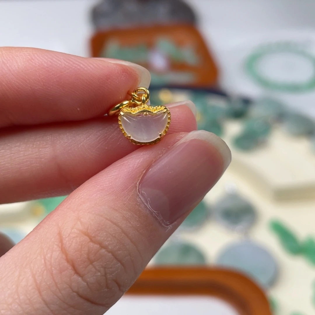 翡翠银S925镶嵌颈饰翡翠