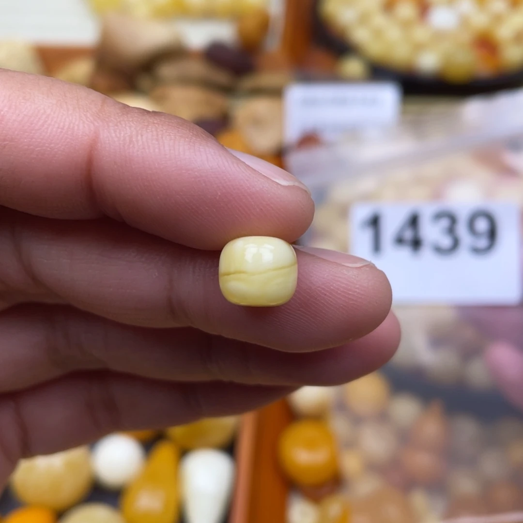 琥珀珠宝奇石未镶嵌9 一线天