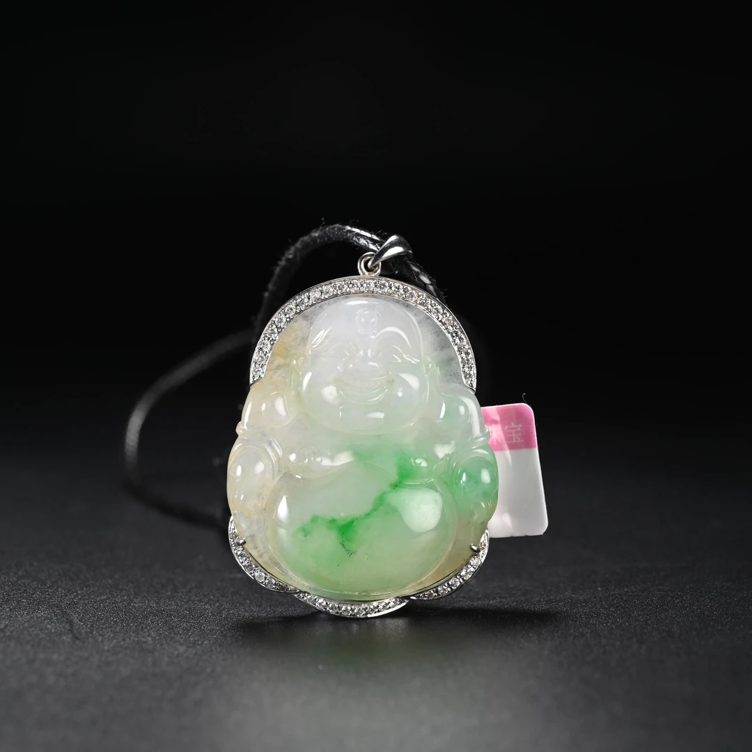 lot8855  缅料翡翠糯种阳绿佛公挂件/保利