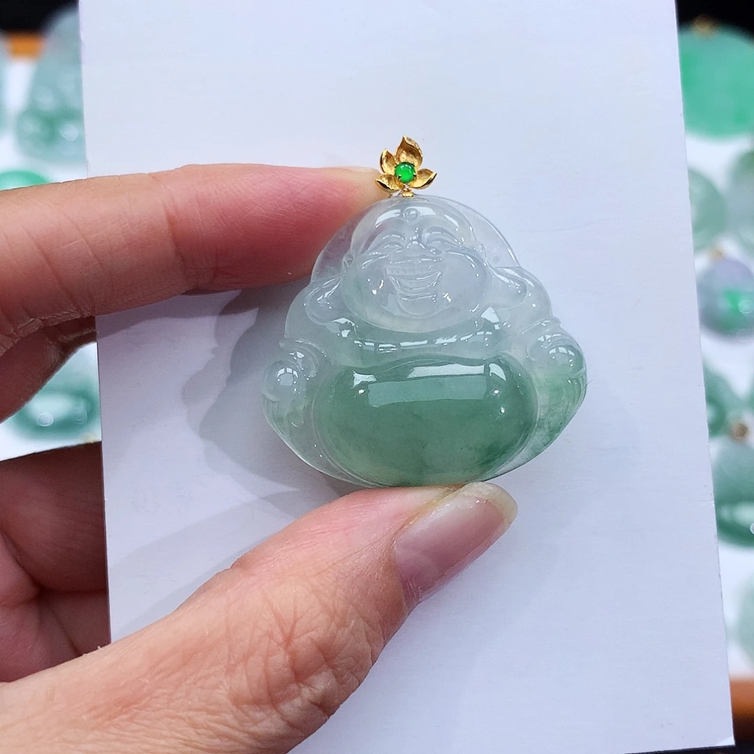 翡翠18K金镶嵌颈饰翡翠吊坠