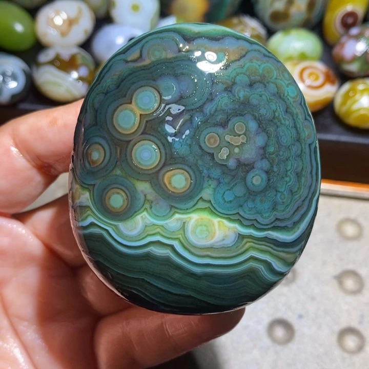 未镶嵌玛瑙/玉髓珠宝半成品，105