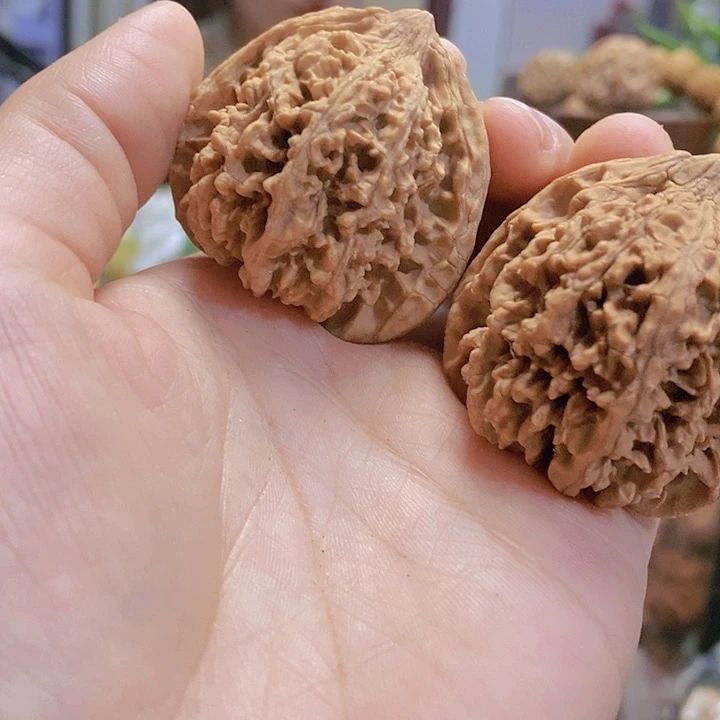 【闪购商品】文玩核桃把件43满天星油