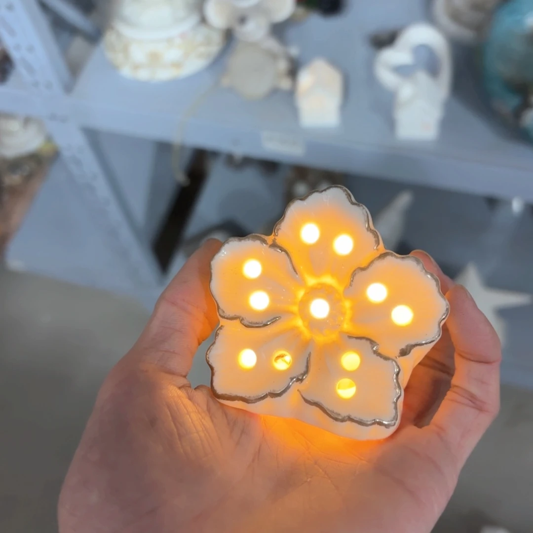 瓷片郭*侠新年快乐新的一年顺心如意