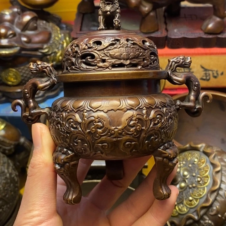 铜器摆件做工精良