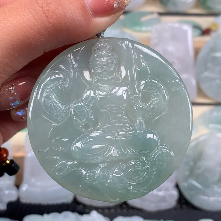 颈饰未镶嵌翡翠不动明王