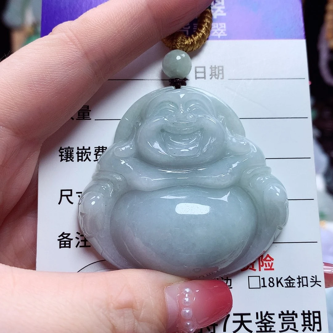 翡翠未镶嵌颈饰佛公