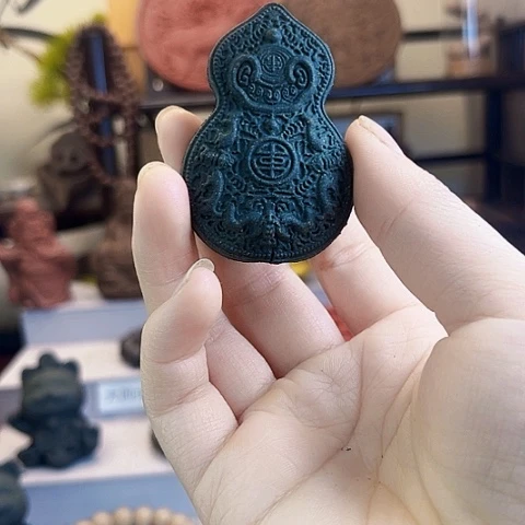 泥塑蓝药师福禄寿脖挂微瑕