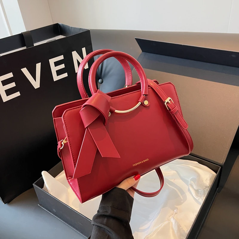 婚包高级感包包女士新款斜挎包大容量通勤红色结婚新娘手提单肩包