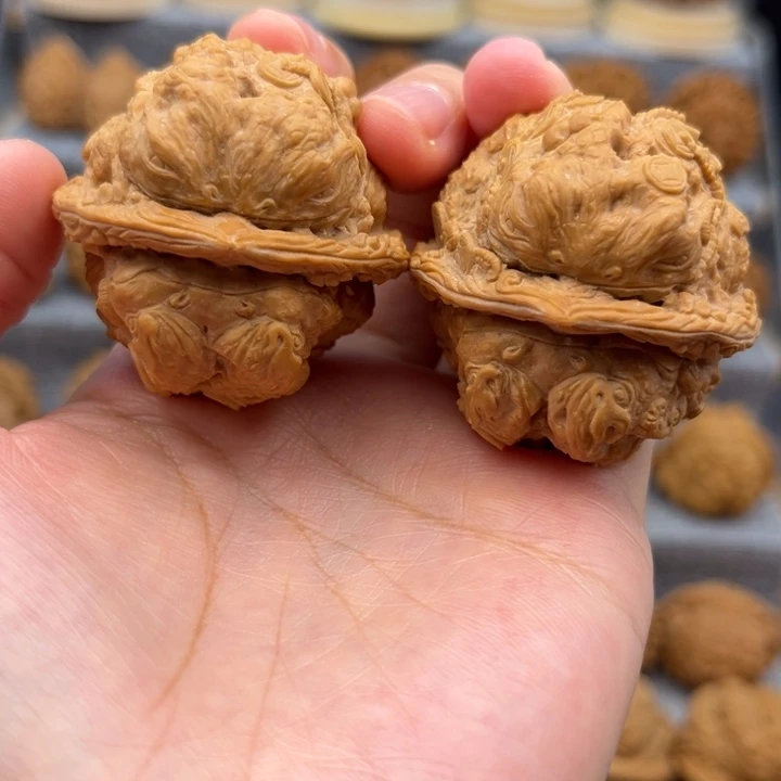 大***鹅文玩核桃把件11111111111