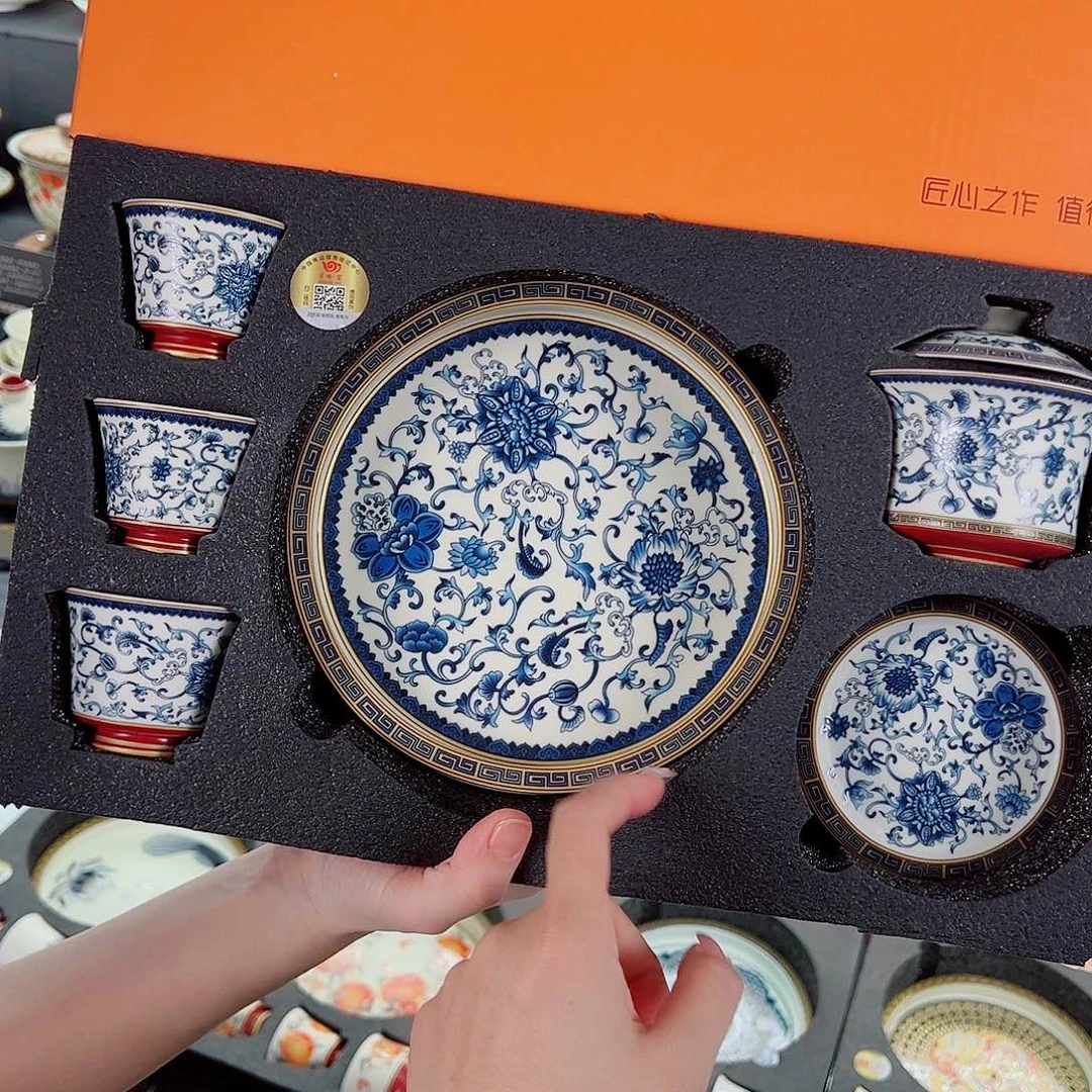 盖碗很漂亮，我很喜欢