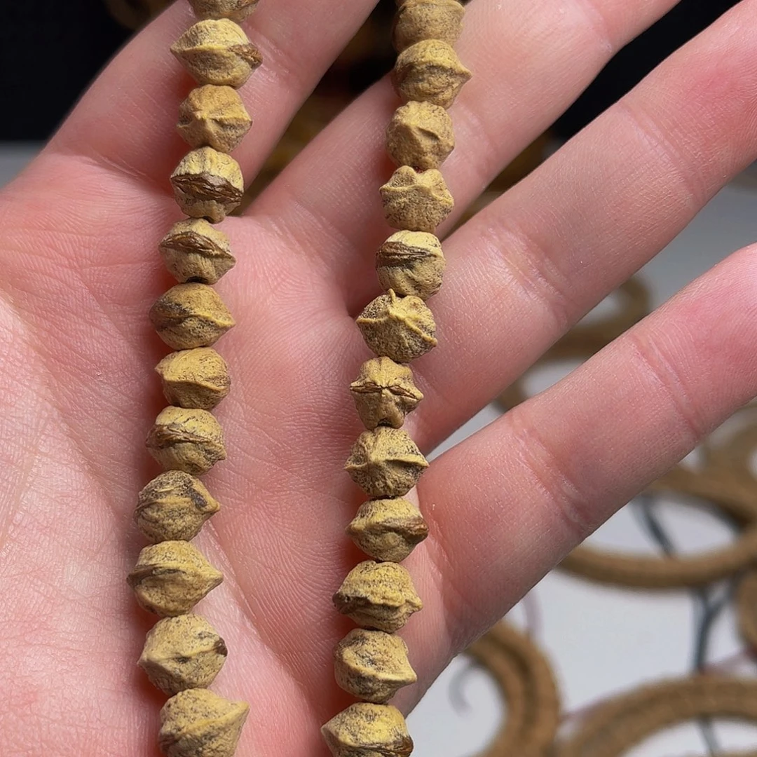 柏香籽/百香籽吊坠7*?