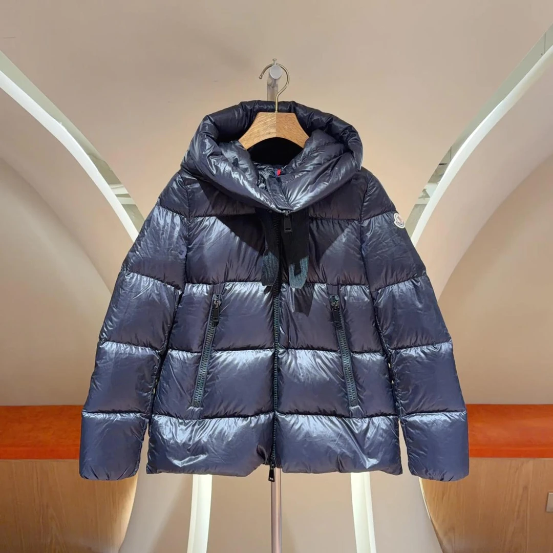 99新 MONCLER Moncler 蒙口黑色连帽羽绒 0码