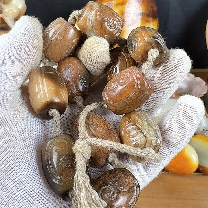 和田玉挂件未镶嵌上****潢