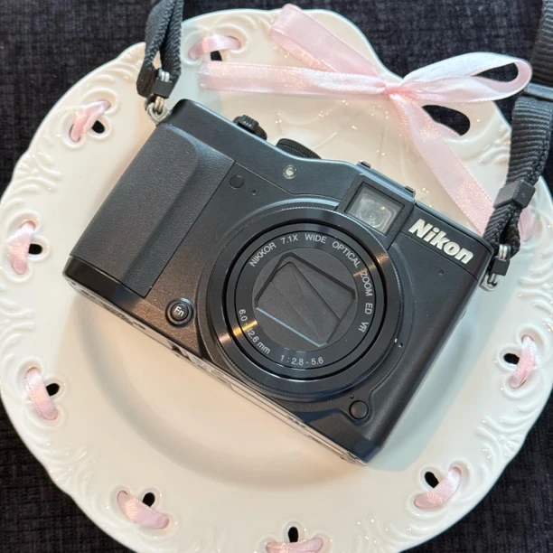 99新 Nikon/尼康 p7000易梦玲同款中文1010w像素7倍ccd相机氛围感