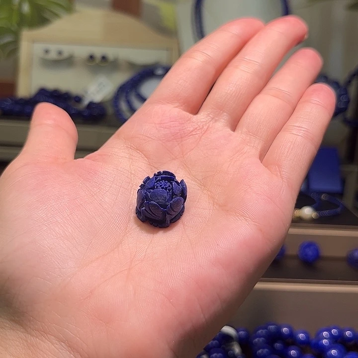 青金石未镶嵌青金石牡丹花