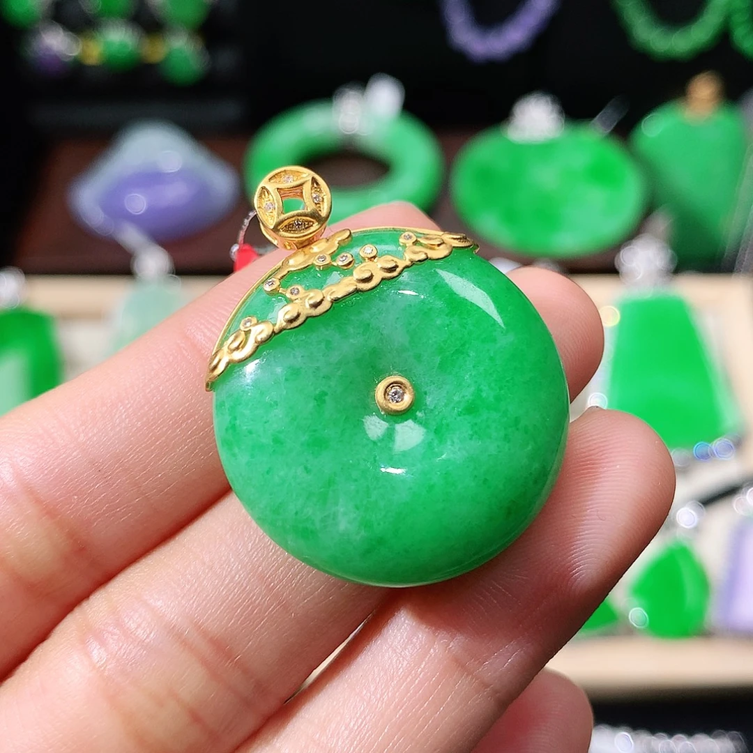 吊坠(不含链)18K金镶嵌翡翠