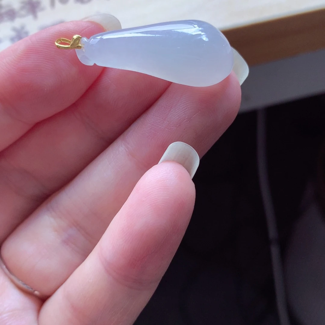 翡翠颈饰18K金镶嵌吊坠