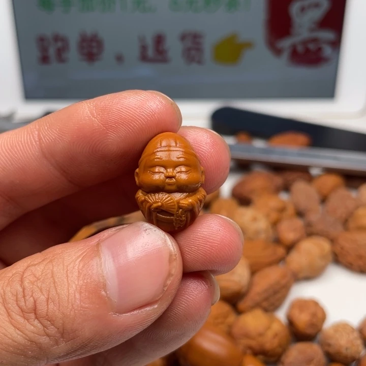 吊坠橄榄核橄榄核雕刻单子。