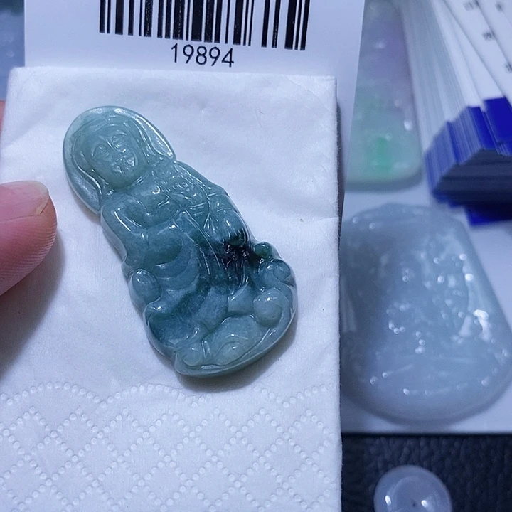 颈饰未镶嵌翡翠天光墟翡翠市场现金代购