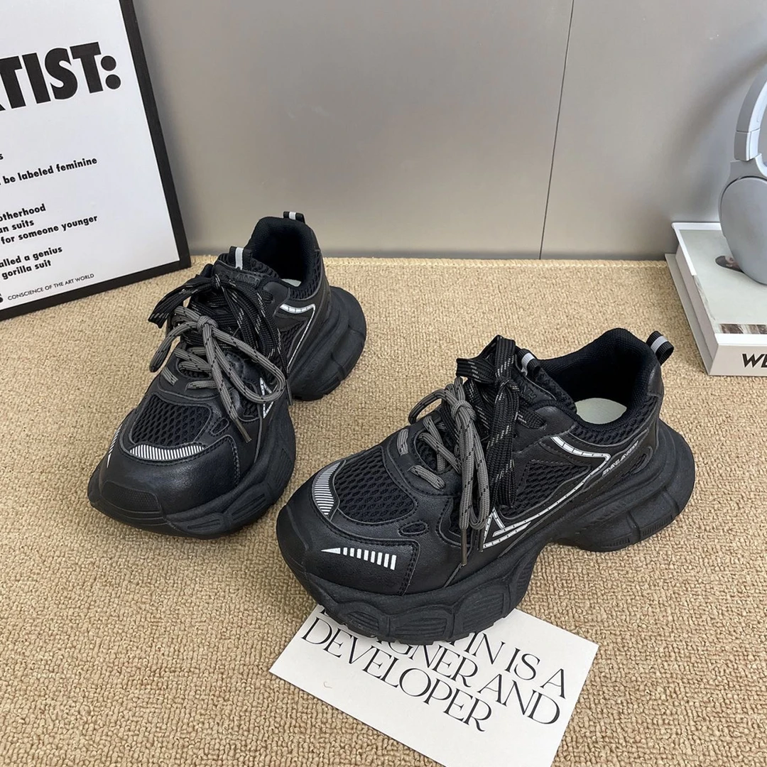 显脚小厚底老爹鞋女2026年新款小怪兽超火爆款百搭运动休闲鞋女潮