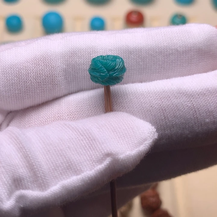 绿松石未镶嵌绿松石羽毛扣9.4