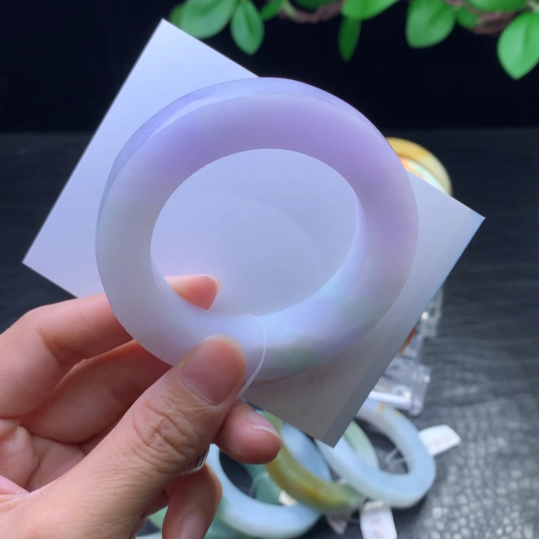 定制翡翠未镶嵌手镯