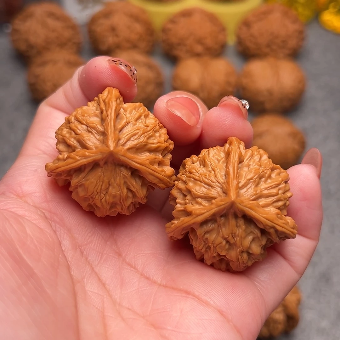 把件文玩核桃精品盘山三棱36全品