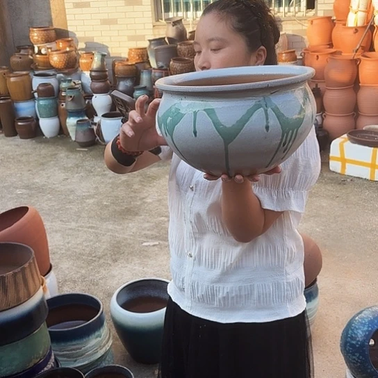 口30高18瑕疵一个盆子。