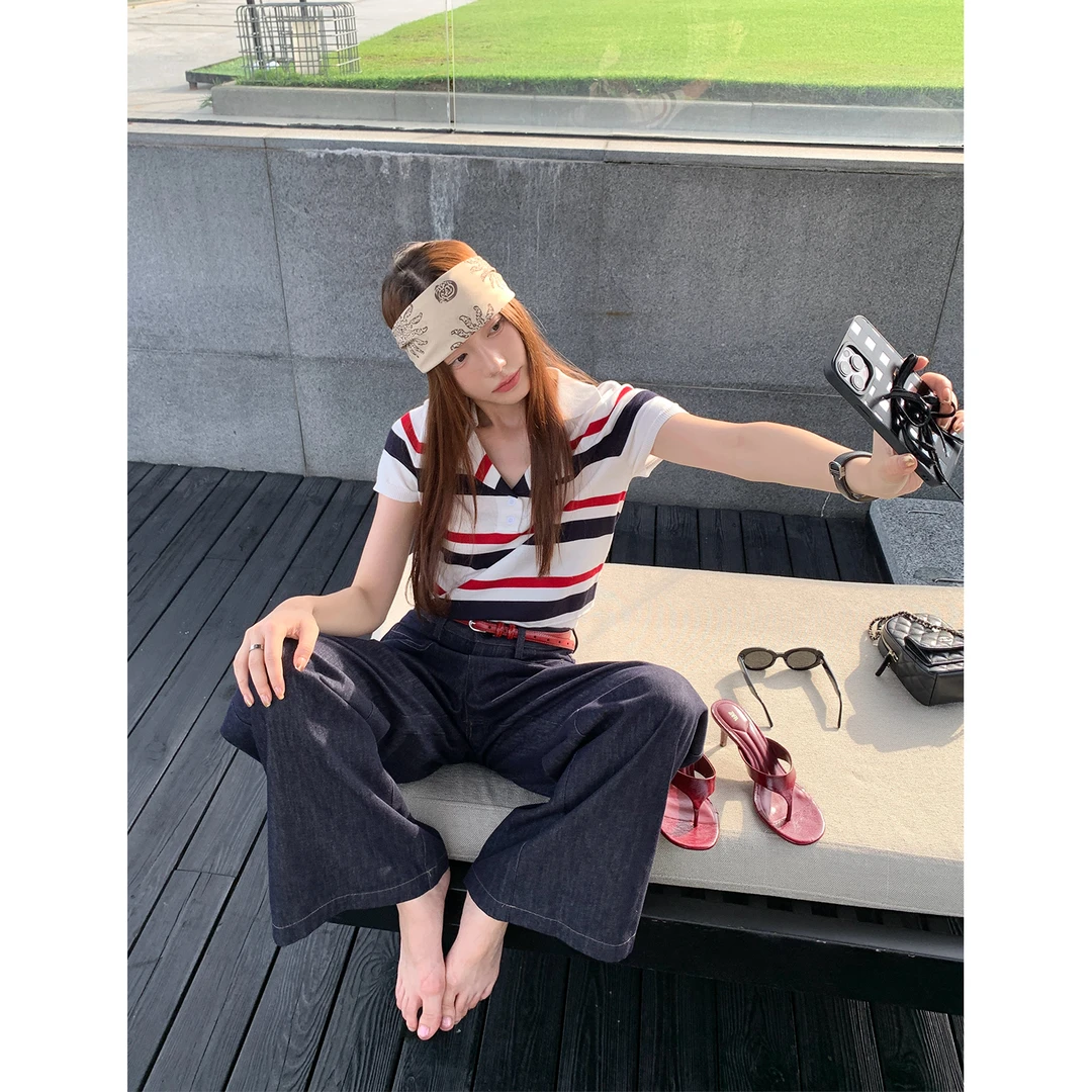 70不是七十【miu系学院】夏季韩版气质条纹翻领短袖毛织T恤