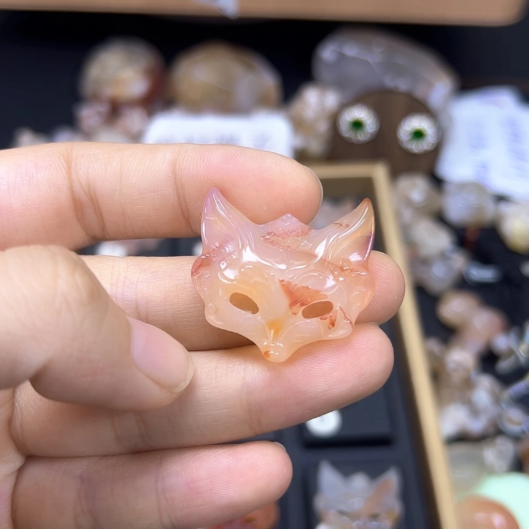 S***e石英质玉未镶嵌颈饰