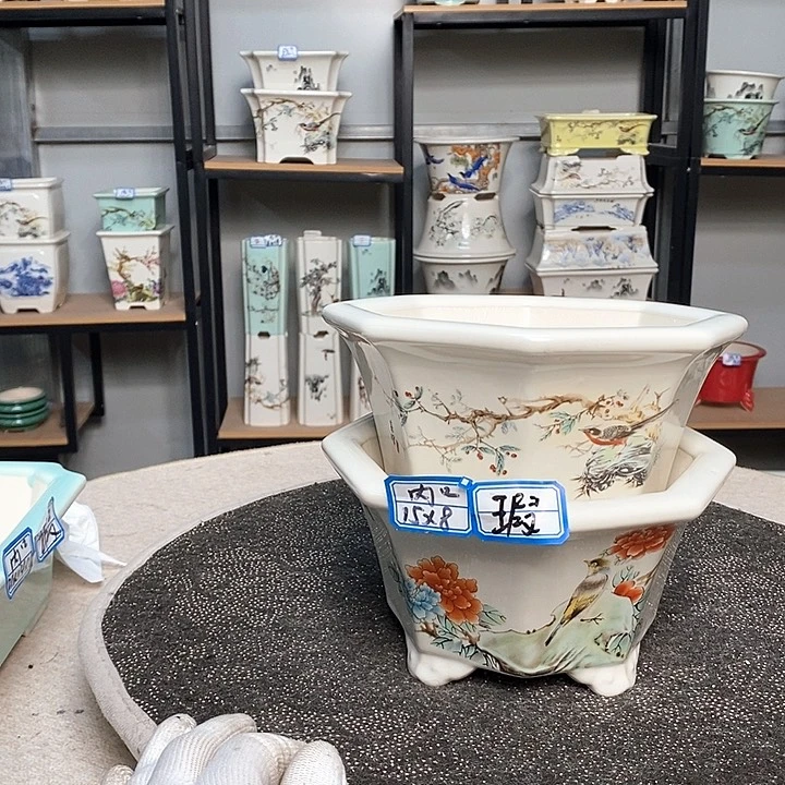 紫砂的花盆很漂亮28