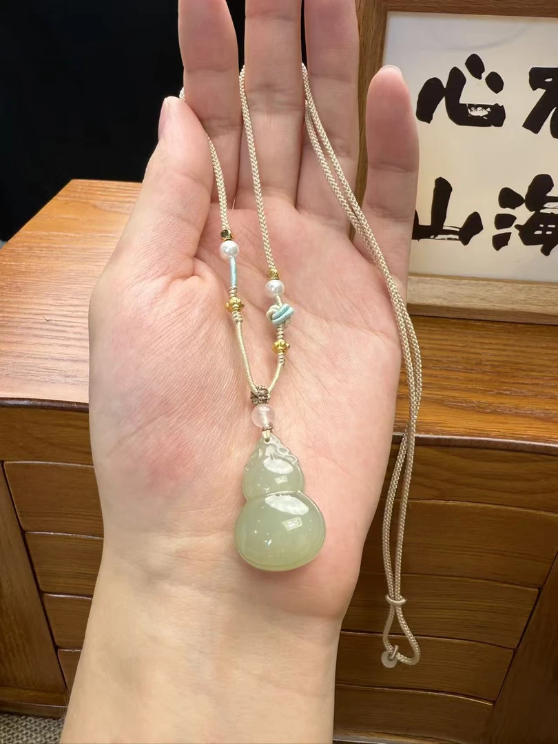 【柚子原创甄选】天然和田玉冰底晴水葫芦吊坠 颜色多样性发其一