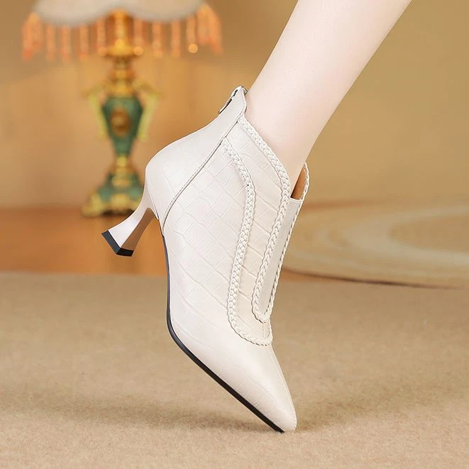 8827细跟牛皮时装靴女靴子新款单靴加绒尖头高跟短靴