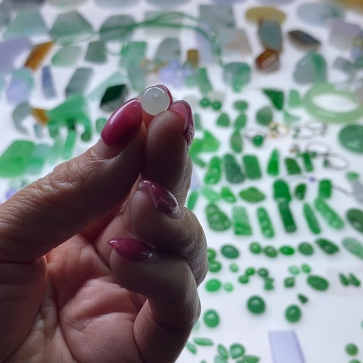 翡翠未镶嵌挂件天然翡翠