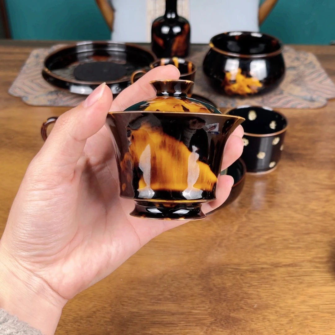 碗玳瑁釉两才马蹄盖碗