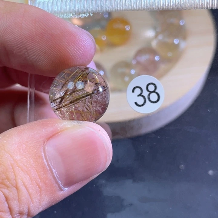 未镶嵌颈饰水晶空*