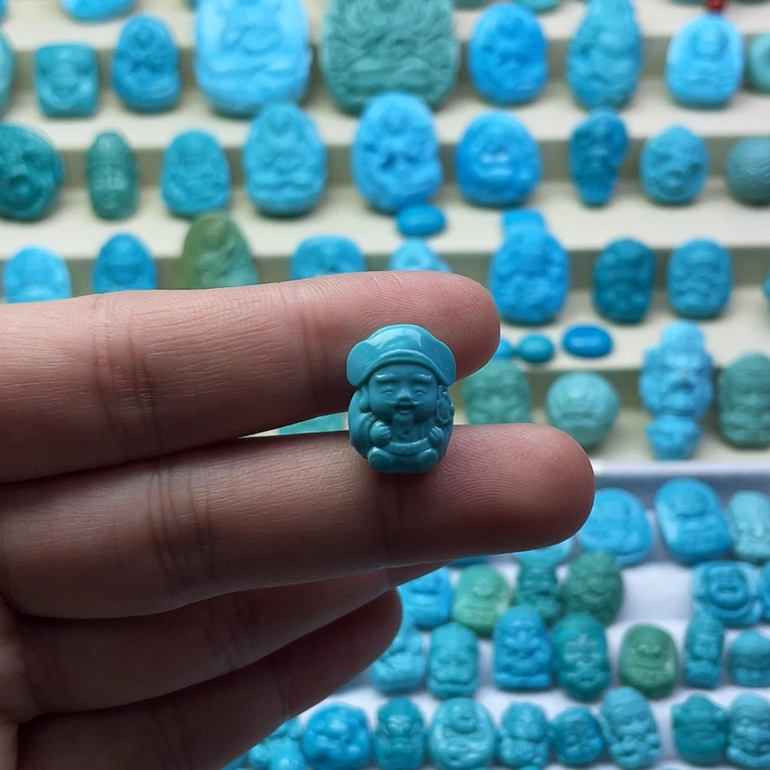 绿松石未镶嵌颈饰