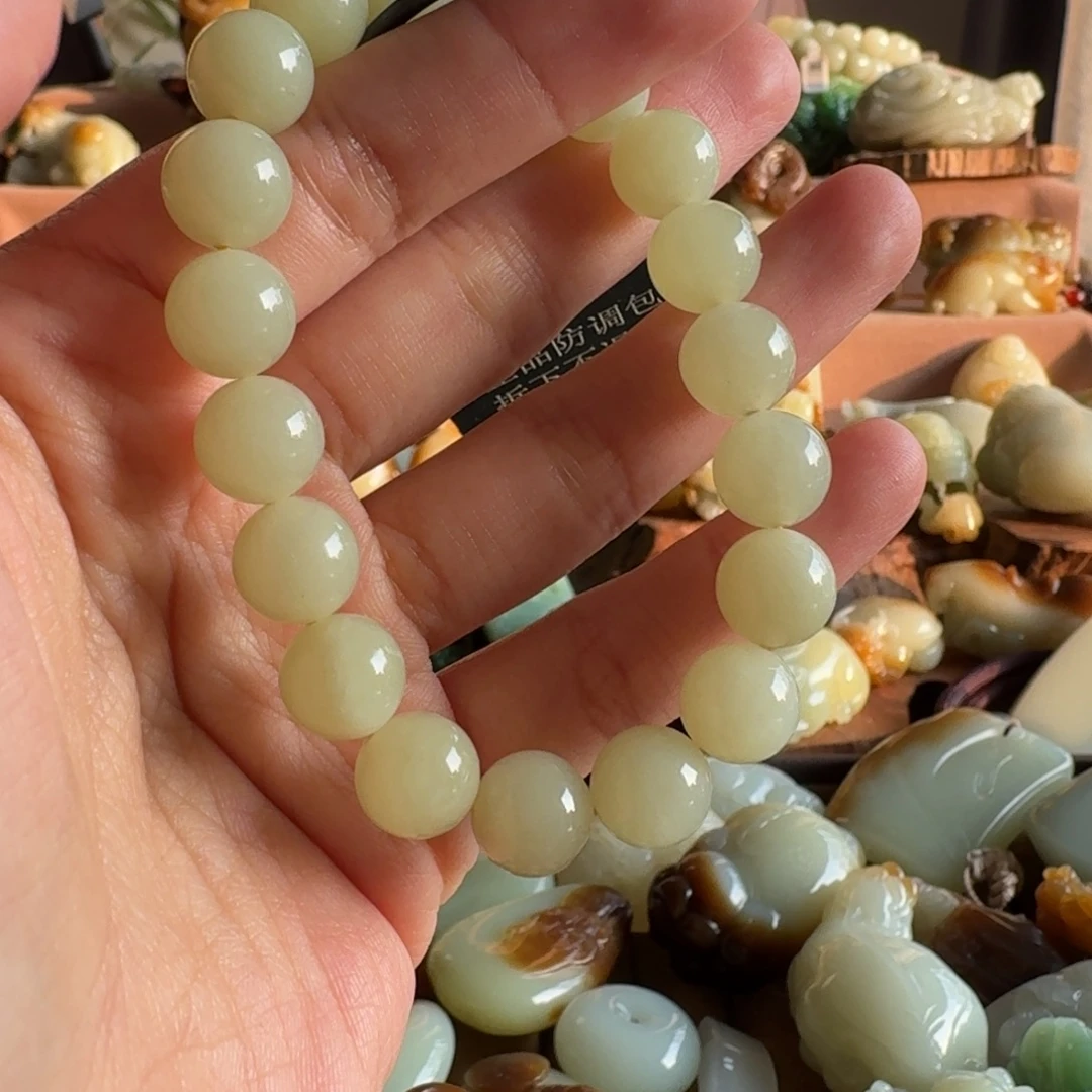 和田玉（糖玉）未镶嵌颈饰