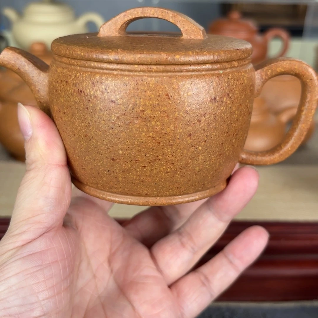 紫砂茶壶梨皮黄段汉瓦