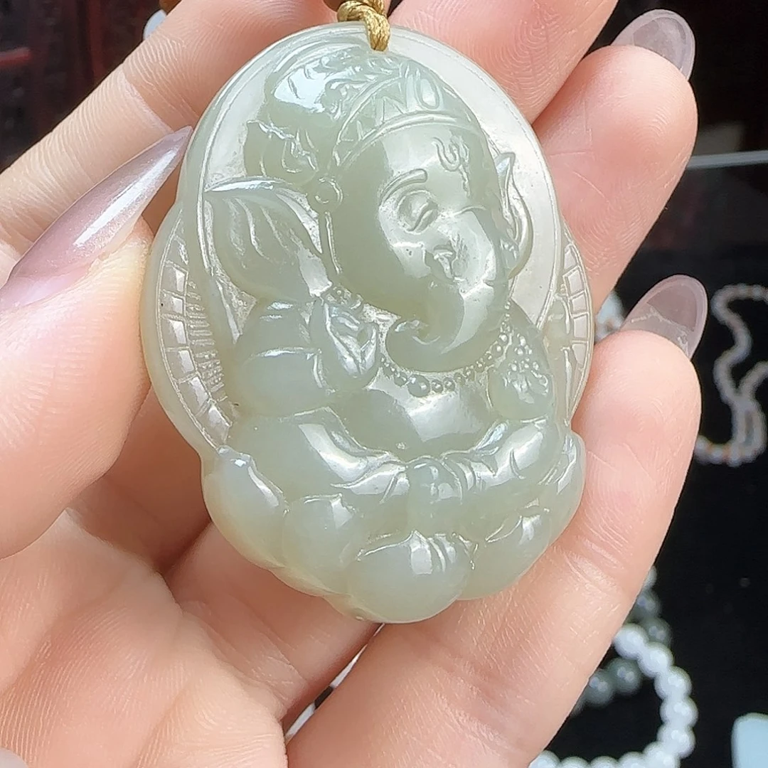 和田玉未镶嵌颈饰